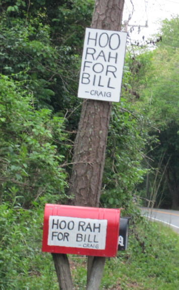 hoo rah sign & box