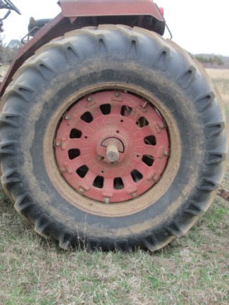 20150420 tractor tire